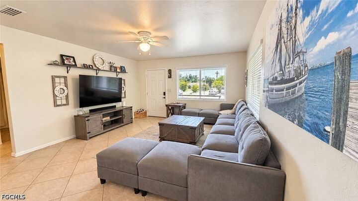 Property Photo:  5486 Avenue E  FL 33922 