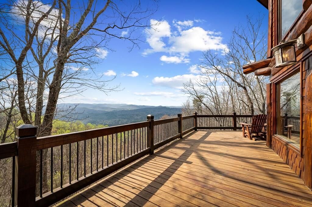 Property Photo:  602 Overlook Drive  GA 30513 