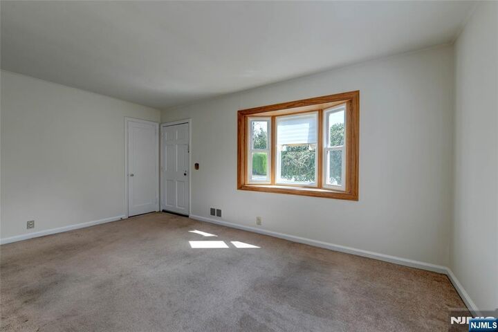 Property Photo:  8 Tyler Court  NJ 07012 