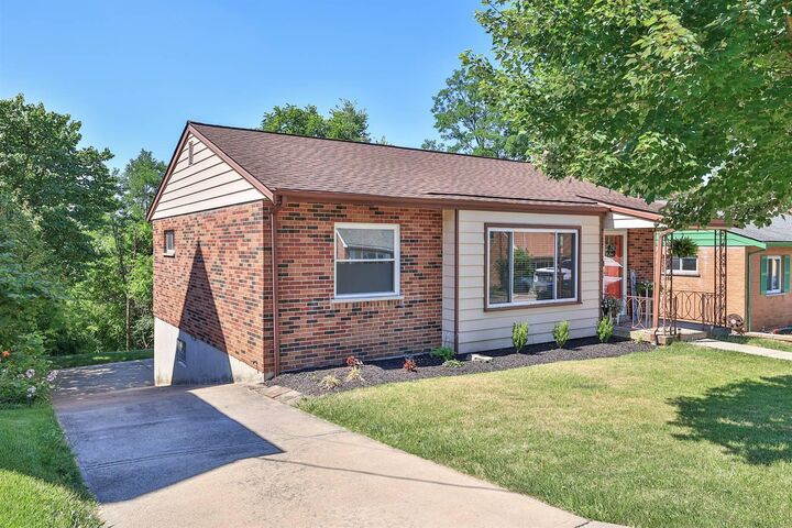 Property Photo:  93 Mayo Circle  KY 41071 