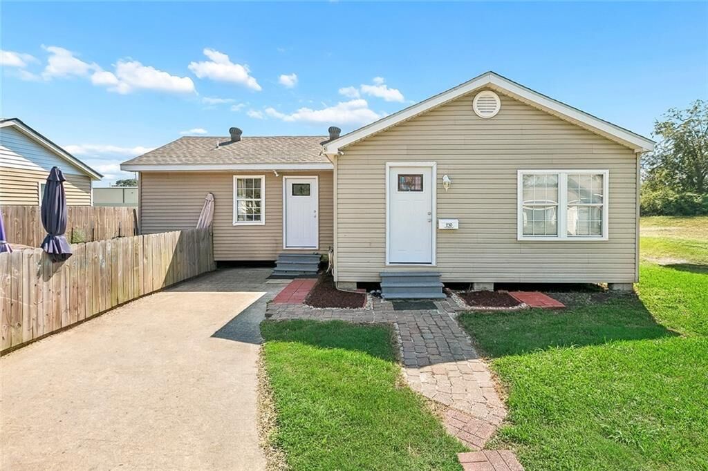 Property Photo: 230 Clayton Drive LA 70079