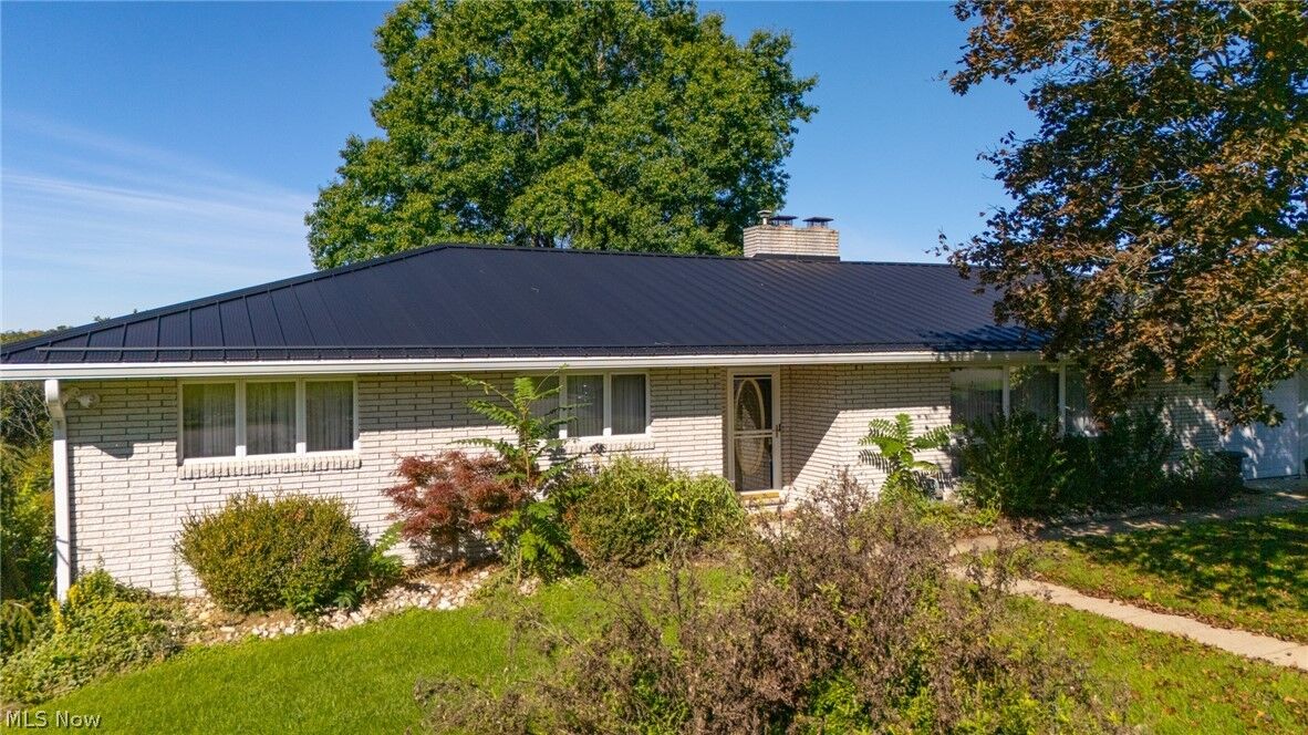 Property Photo: 420 Juanita Street OH 43952