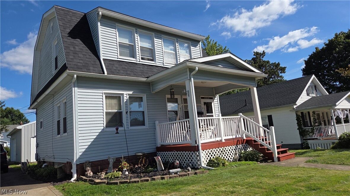 Property Photo: 1926 Myrtle Avenue OH 43701