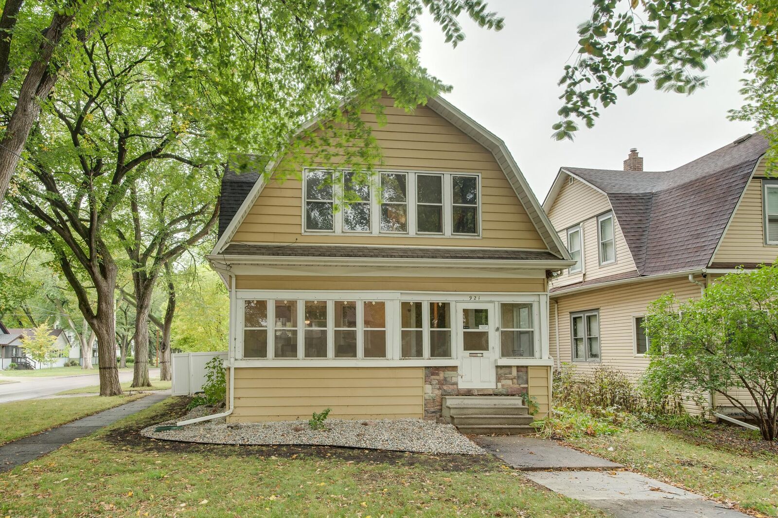 Property Photo: 921 10th Street S ND 58103
