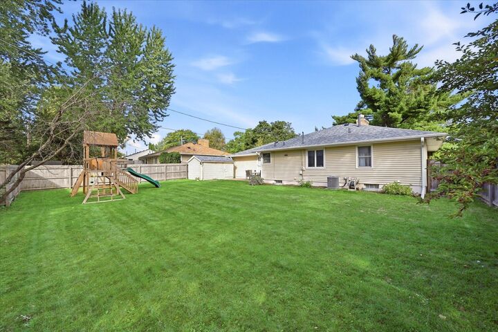 Property Photo:  6915 W 23rd Street  MN 55426 