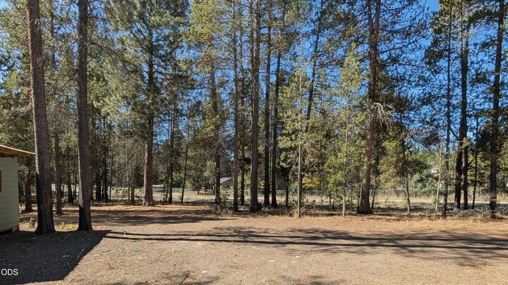 Property Photo:  53362 Holtzclaw Road  OR 97739 
