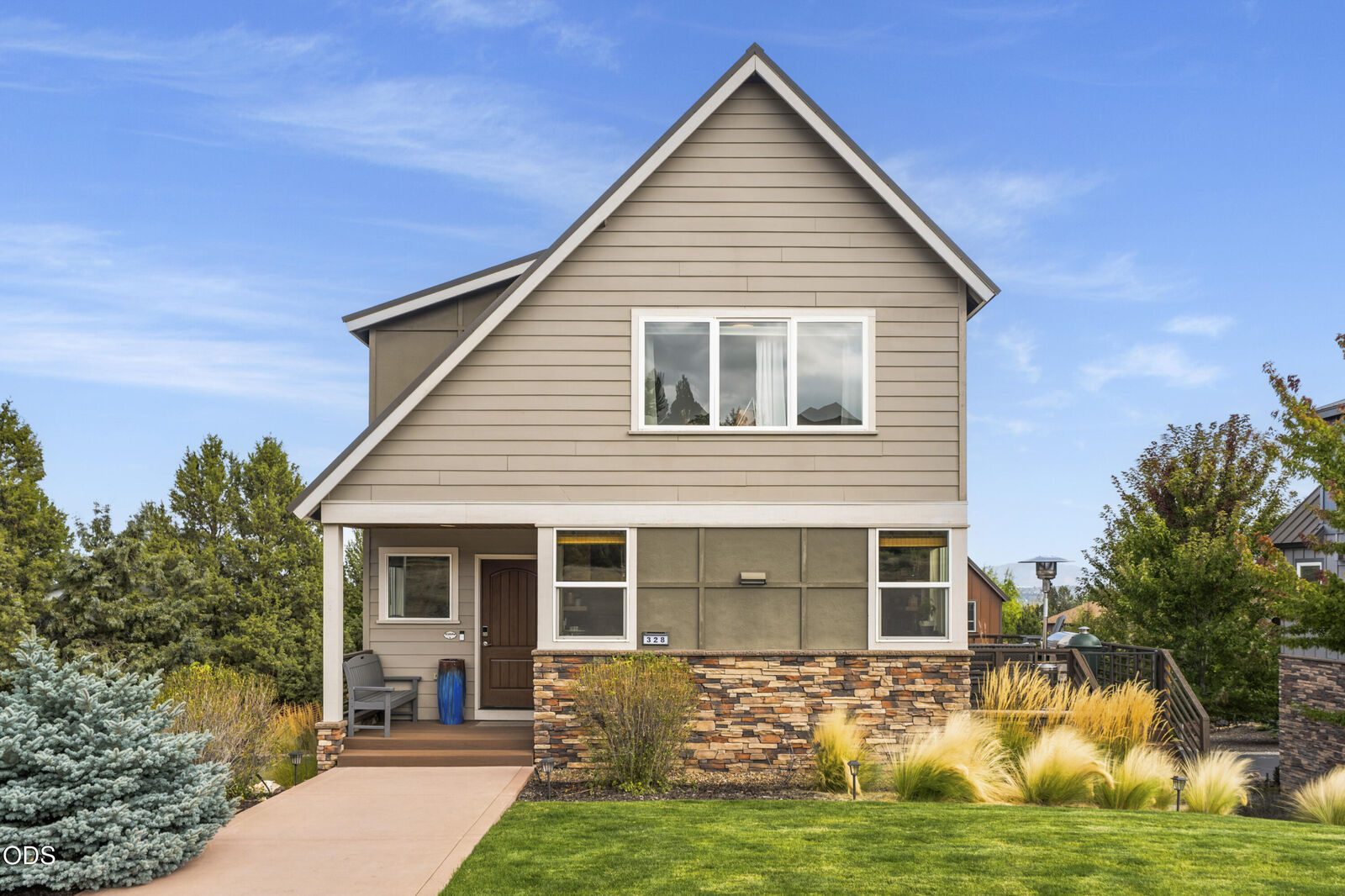 Property Photo: 328 Parks Loop OR 97756