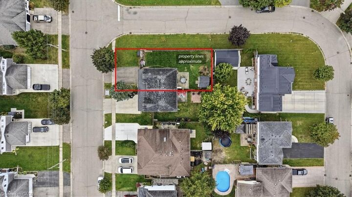 Property Photo:  90 Hostetler Road  ON N3A 2E2 