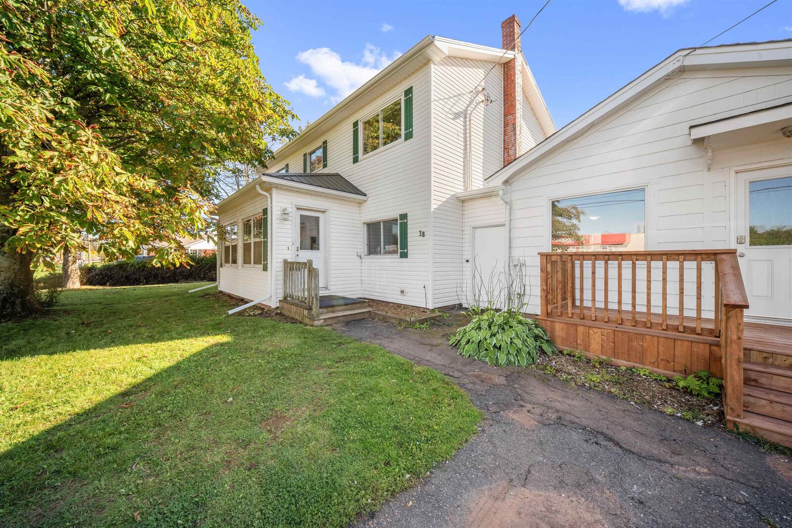Property Photo:  38 Broadway Street  PE C0B 1M0 