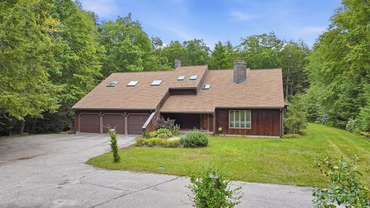 Property Photo:  6 Nestlewood Ln  MA 01452 