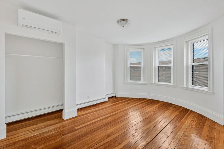 Property Photo:  866 Huntington St 3  MA 02115 