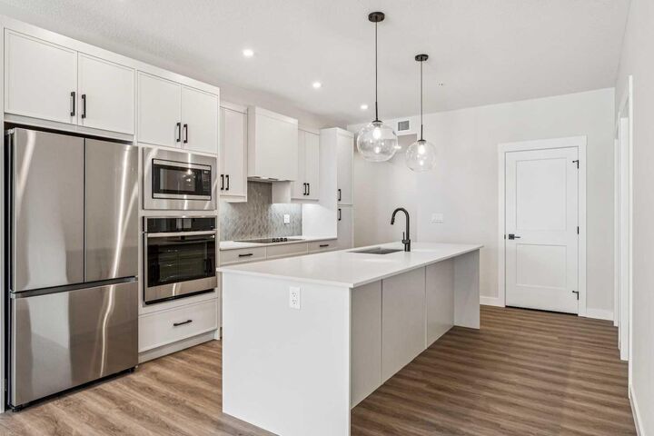 Property Photo:  3700 Seton Avenue SE 3309  AB T3M 4J1 