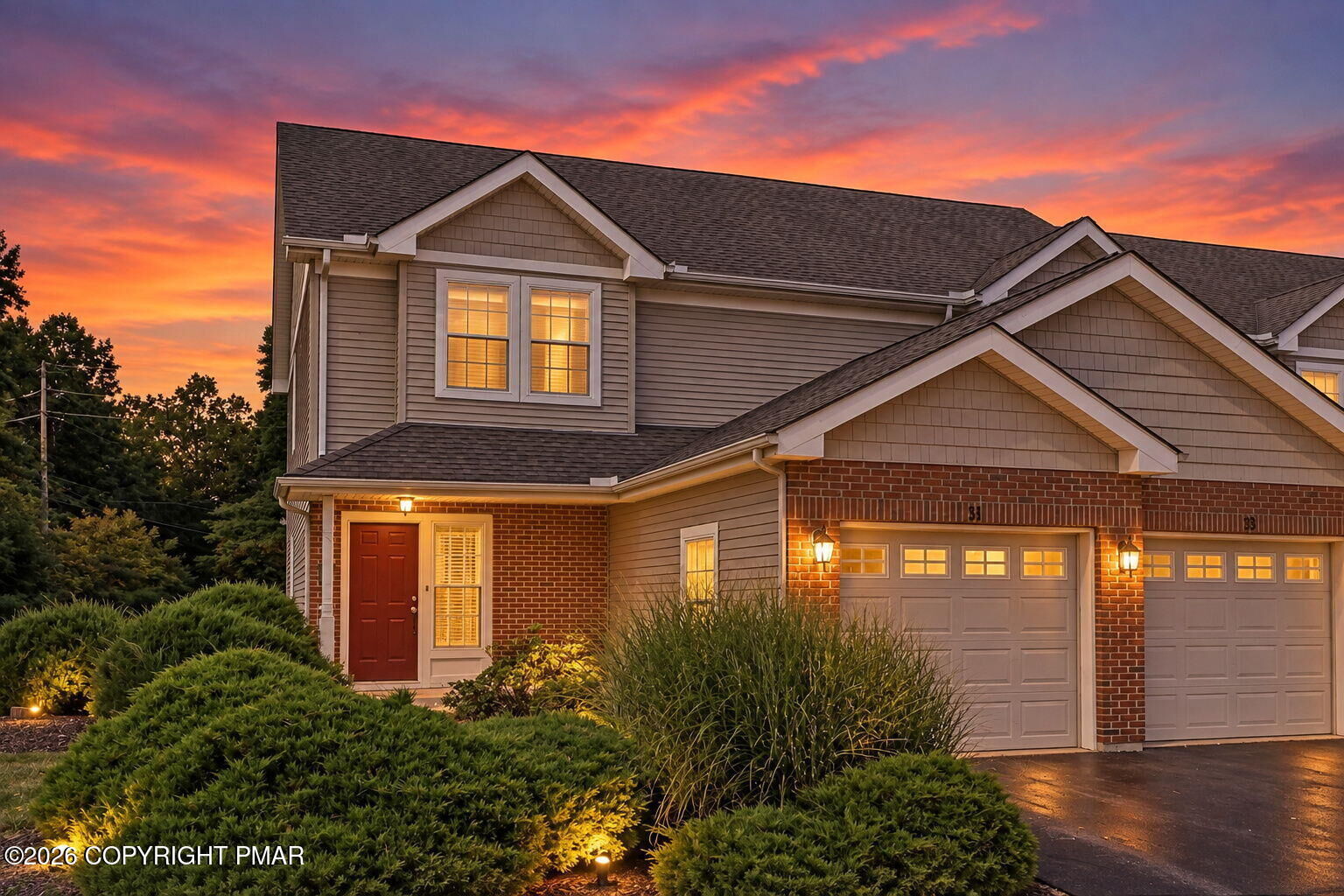 Property Photo:  31 Oak Leaf Lane  PA 18301 
