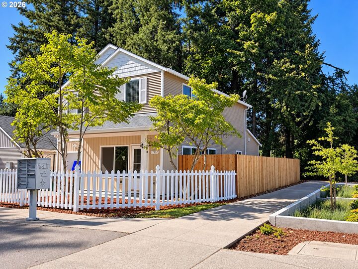 Property Photo:  12332 SE Holgate Blvd  OR 97236 