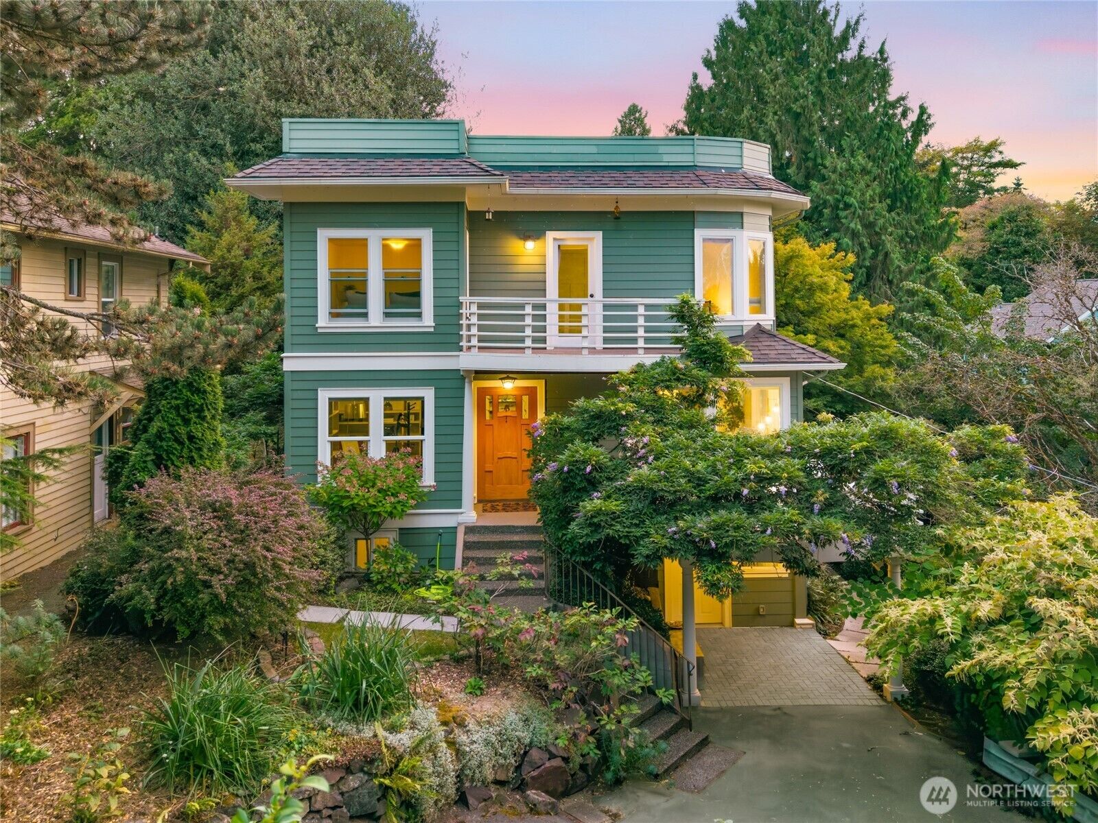 Property Photo:  12015  Exeter Avenue NE  WA 98125 