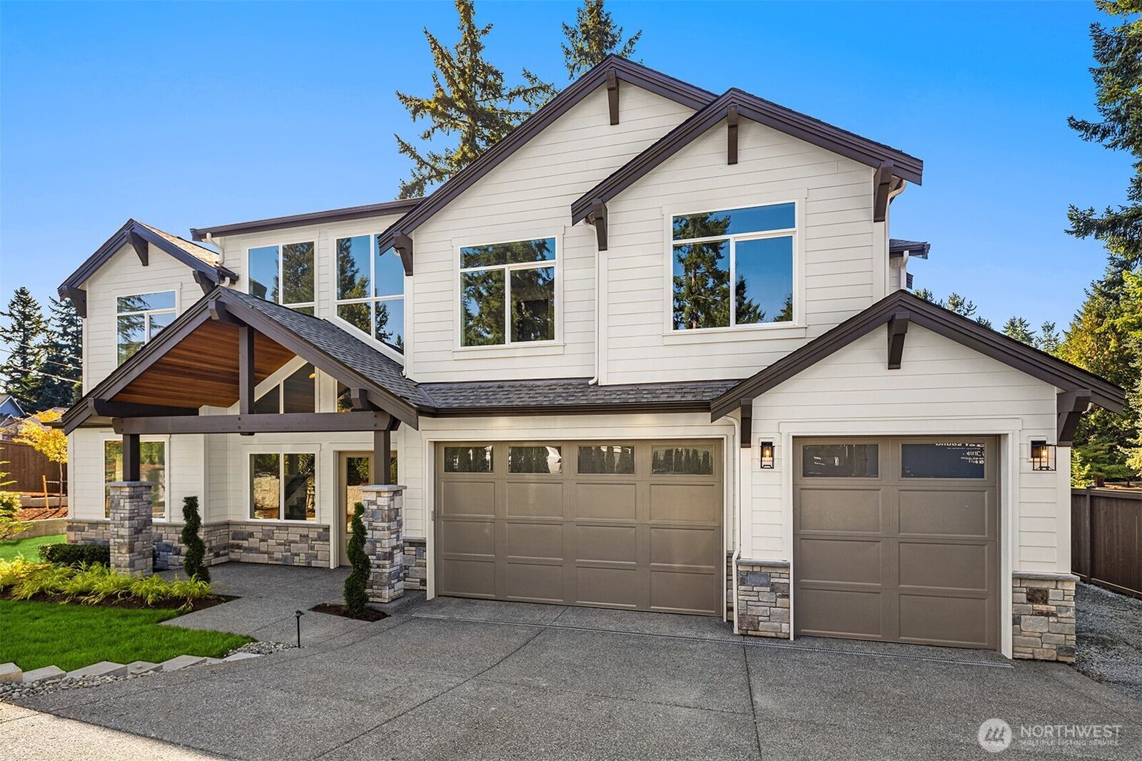 Property Photo:  17011 NE 95th Street  WA 98052 
