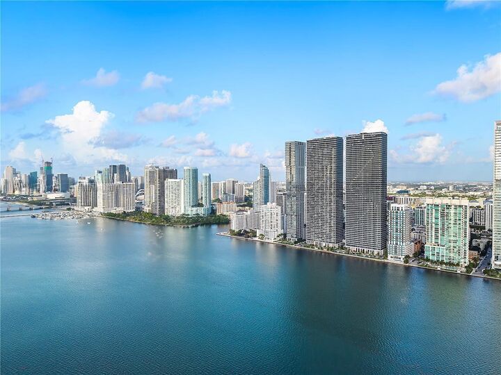 Property Photo: 725 NE 24th Street 5006 FL 33137