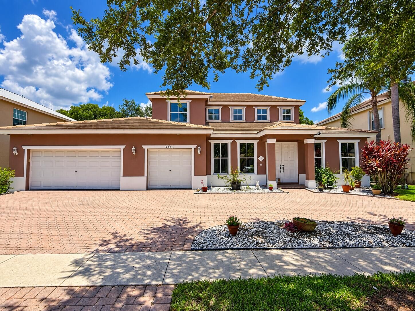 Property Photo:  9563 Sedgewood Drive  FL 33467 