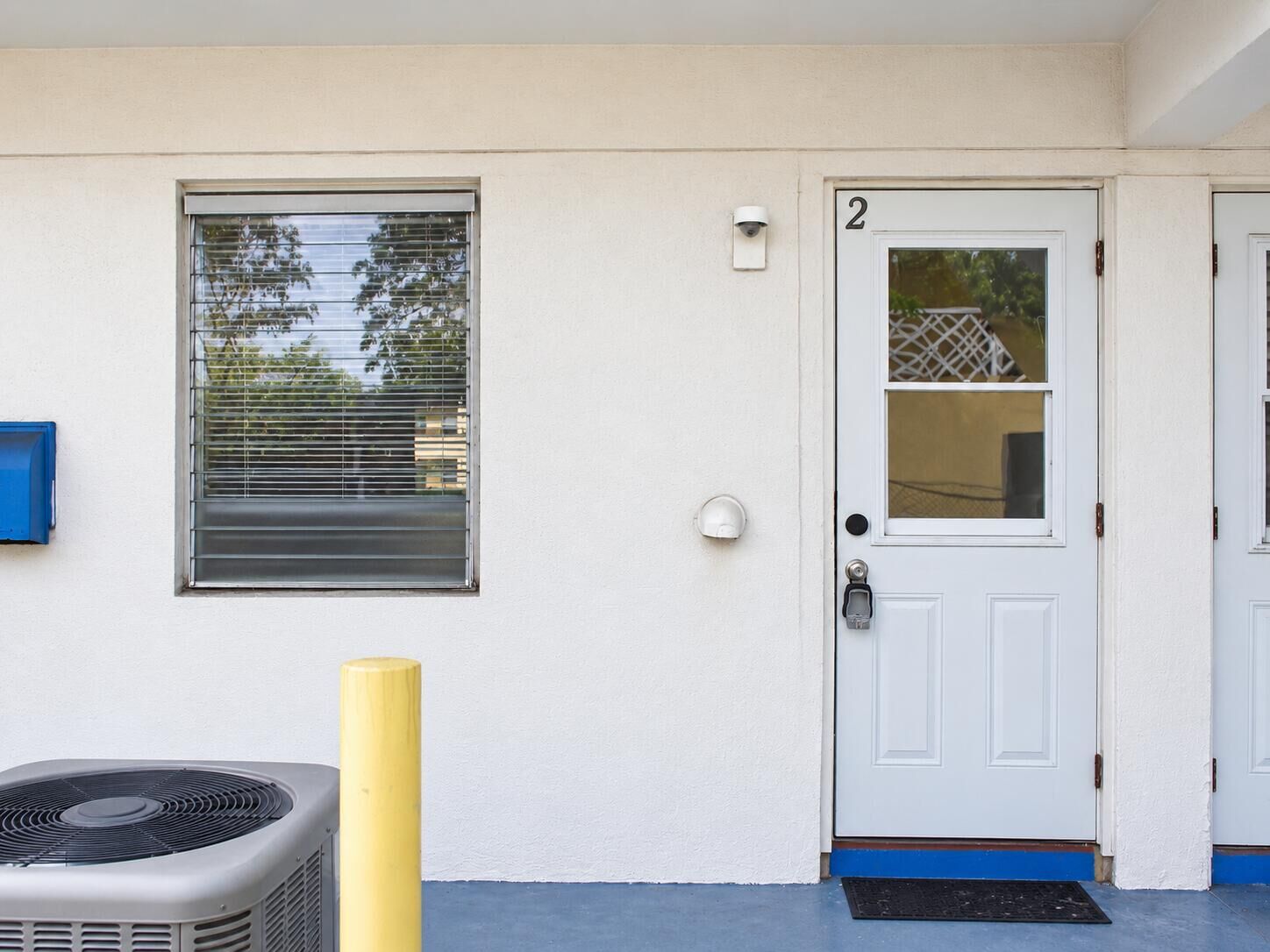 Property Photo:  2401 NE 10th Street 2  FL 33062 