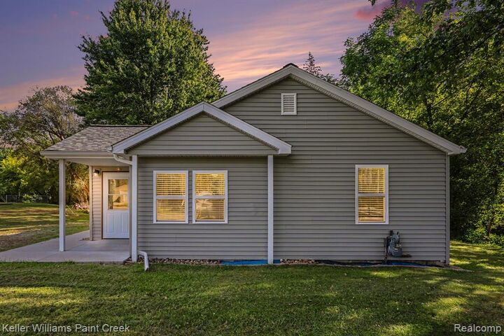 Property Photo:  7190 Lakeshore Road  MI 48059 