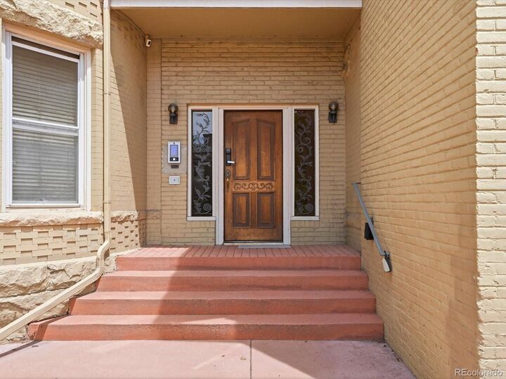Property Photo:  807 E 14th Avenue 2  CO 80218 
