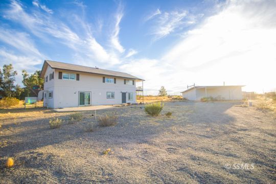 Property Photo:  1853 Weiman Ave  CA 93555 
