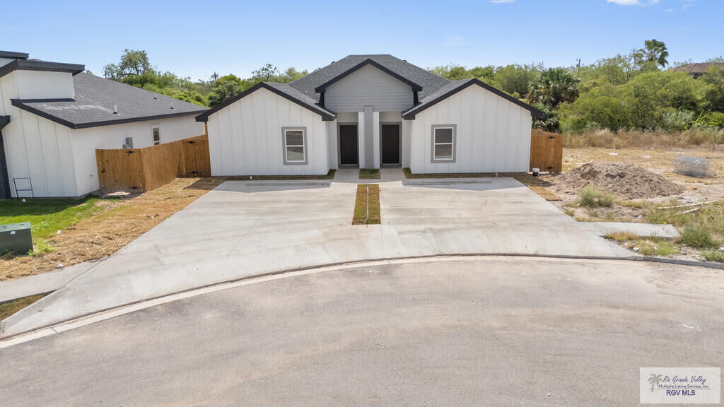 Property Photo: 1012 Oro Blanco Ave TX 78521