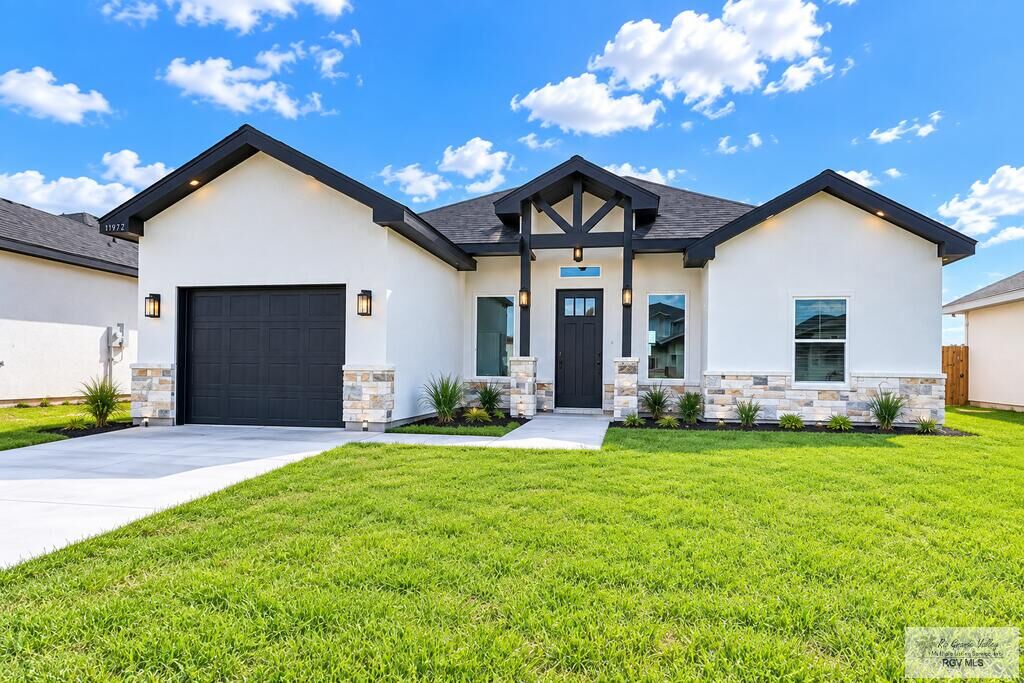 Property Photo: 17972 Redwood Ave. Lot # 81 TX 78550
