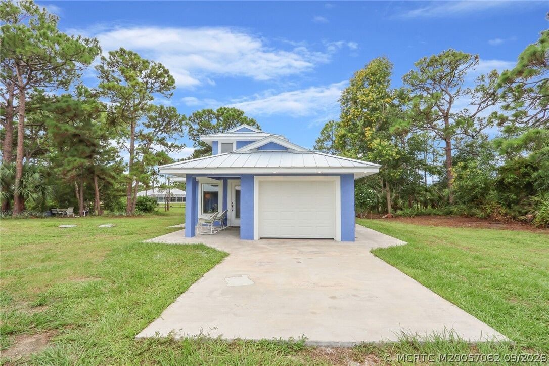 Property Photo:  64 NE Acacia Trail  FL 34957 