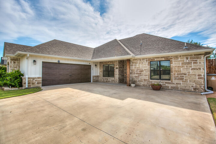 Property Photo:  2025 Silver Creek Court  TX 76904 
