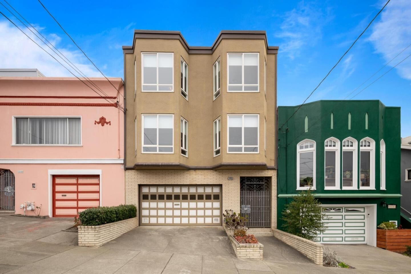 Property Photo:  2450 23 Avenue  CA 94116 