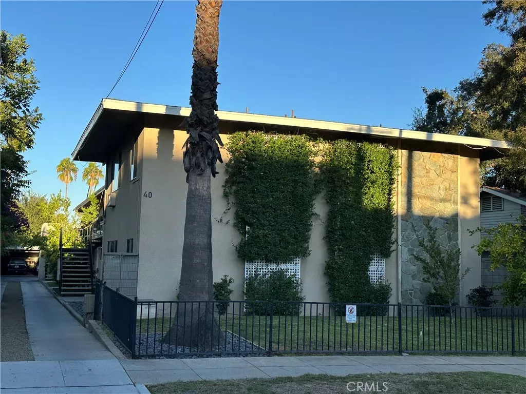 Property Photo: 40 Harkness Ave 4 CA 91106