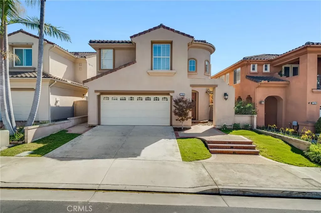 Property Photo:  7124 Forest Glen Drive  CA 92648 