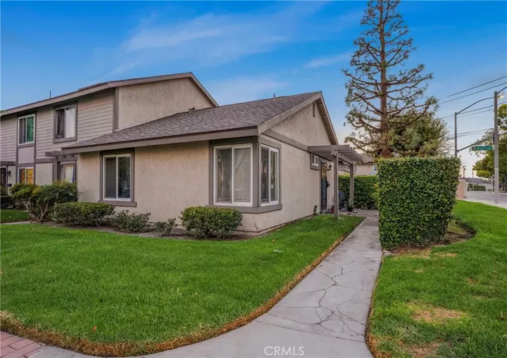 Property Photo:  2900 Bradford Place A  CA 92707 