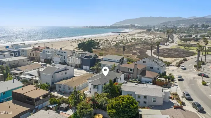 Property Photo: 934 Sharon Lane 2 CA 93001