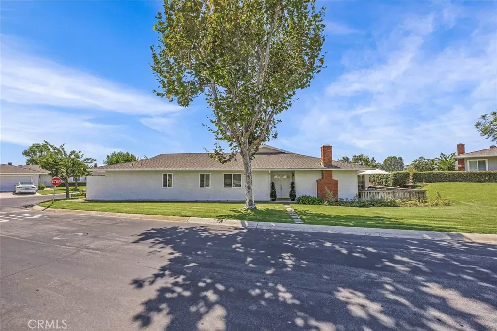 Property Photo:  3333 Paseo Halcon  CA 92672 