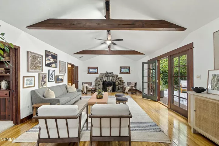 Property Photo:  5725 Canyonside Road  CA 91214 