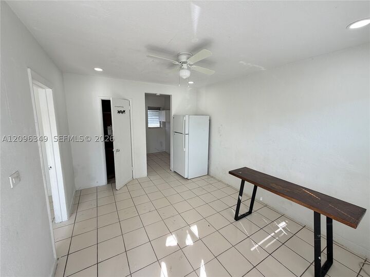 Property Photo:  2041 Jackson St 2  FL 33020 