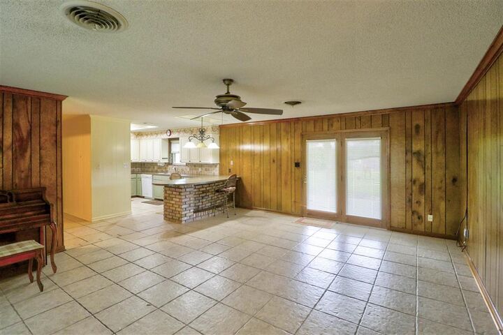 Property Photo: 4005 Evergreen St Street LA 70605