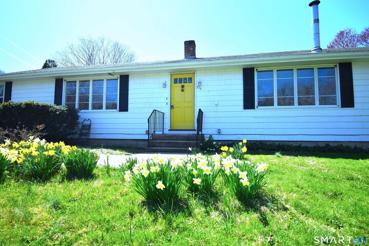 Property Photo:  273 Horse Pond Road  CT 06443 