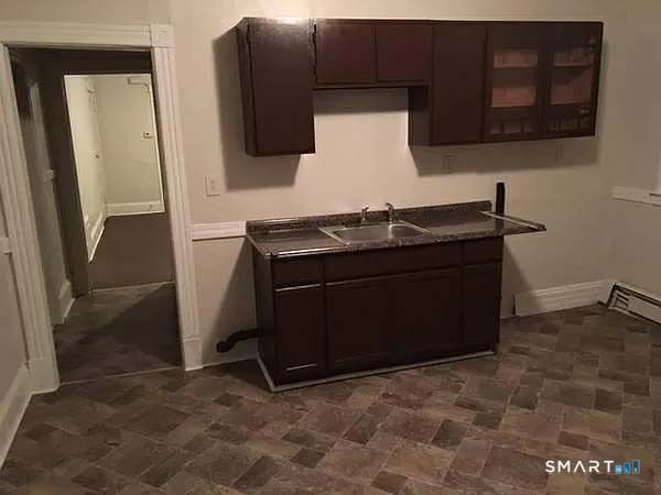 Property Photo: 98-100 Russ Street CT 06106