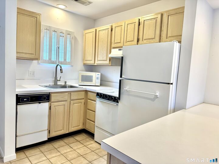 Property Photo:  823 Old Pond Lane 823  CT 06360 
