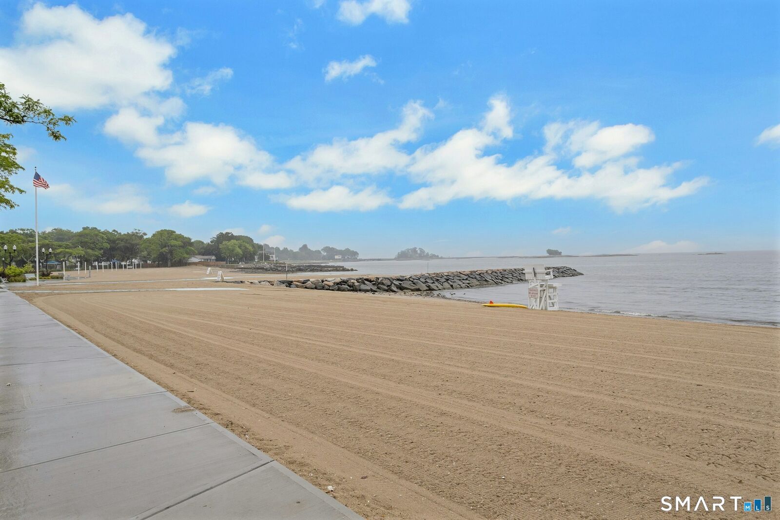Property Photo:  202 Soundview Avenue 10  CT 06902 