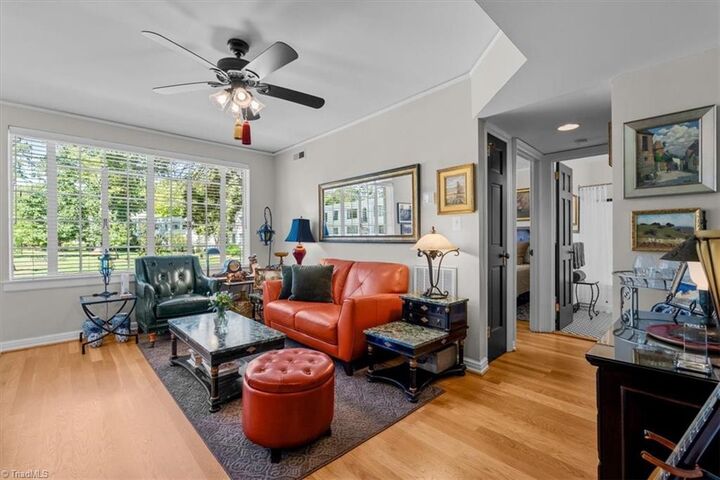 Property Photo: 1700 N Elm Street I1 NC 27408