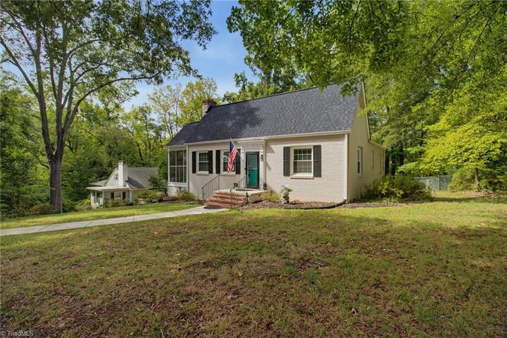 Property Photo:  925 Seymour Court  NC 27288 