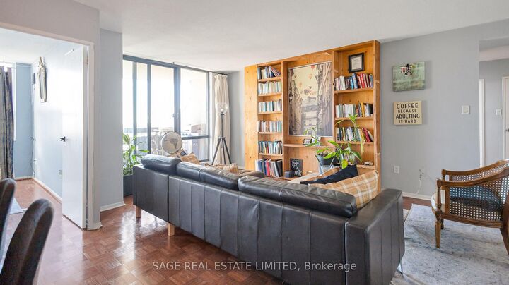 Property Photo:  362 The East Mall N/A 1006  ON M9B 6C4 