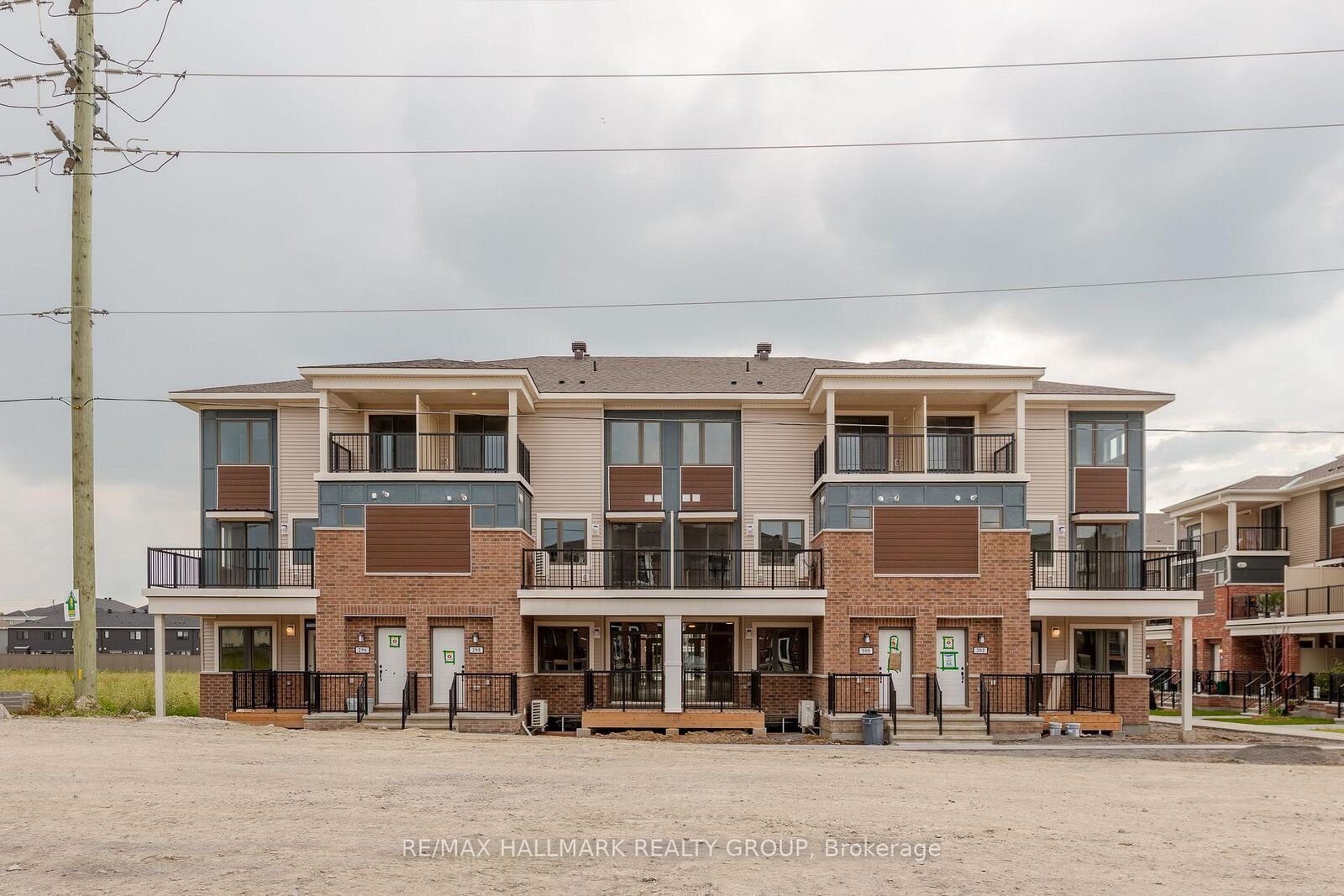 Property Photo:  300 Zenith Private  ON K2J 6N2 