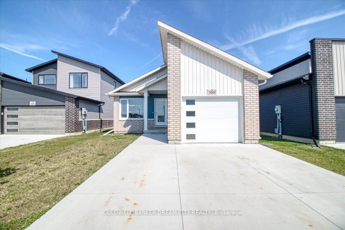 Property Photo:  100 Arrowhead Lane  ON N7M 0T2 