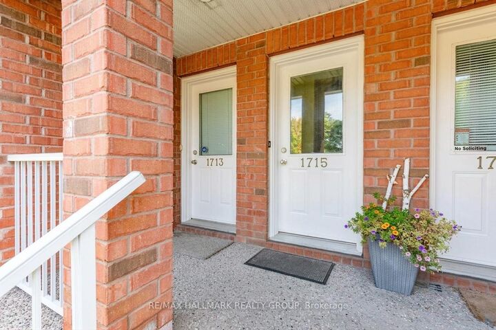 Property Photo:  1715 Blohm Drive  ON K1G 6N6 