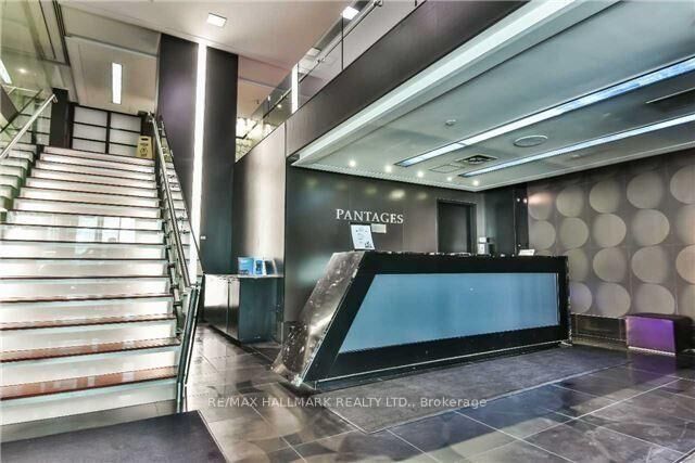 Property Photo:  210 Victoria Street 3307  ON M5B 2R3 
